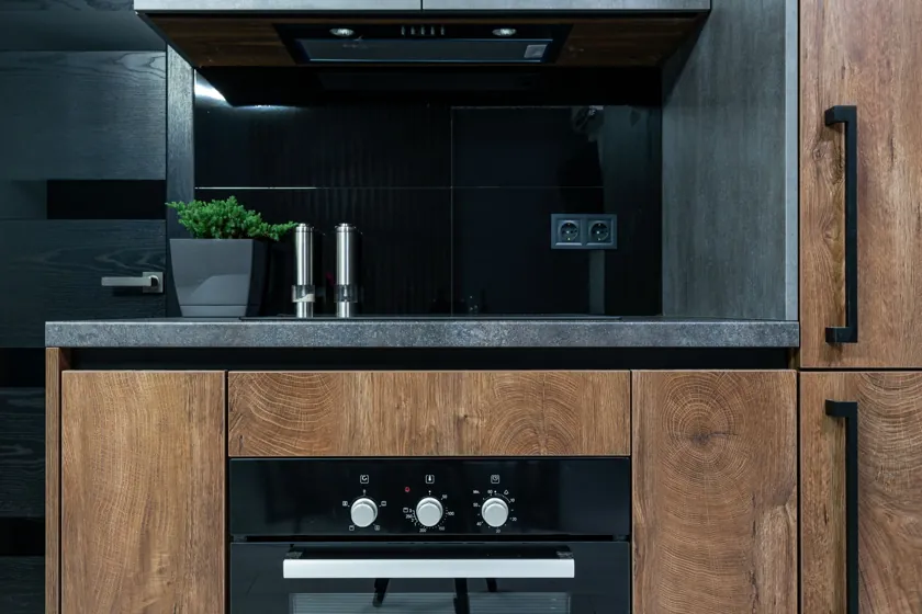 Corpuri decor stejar cu mânere negre și blat imitație beton